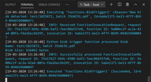 上传新文档后 VS Code 终端的屏幕截图。